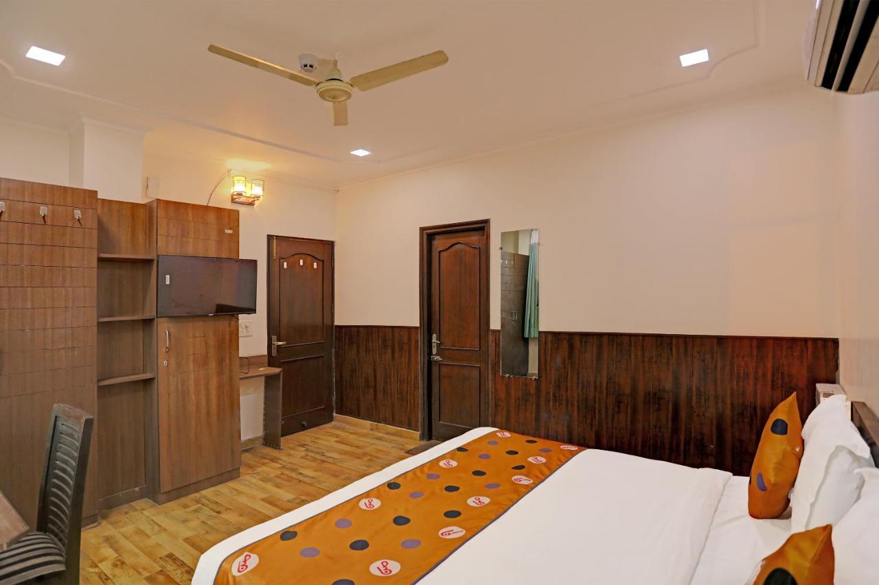 Hotel Grand Tushar - Ghaziabad Railway Station Esterno foto