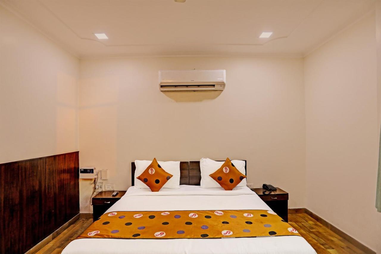 Hotel Grand Tushar - Ghaziabad Railway Station Esterno foto