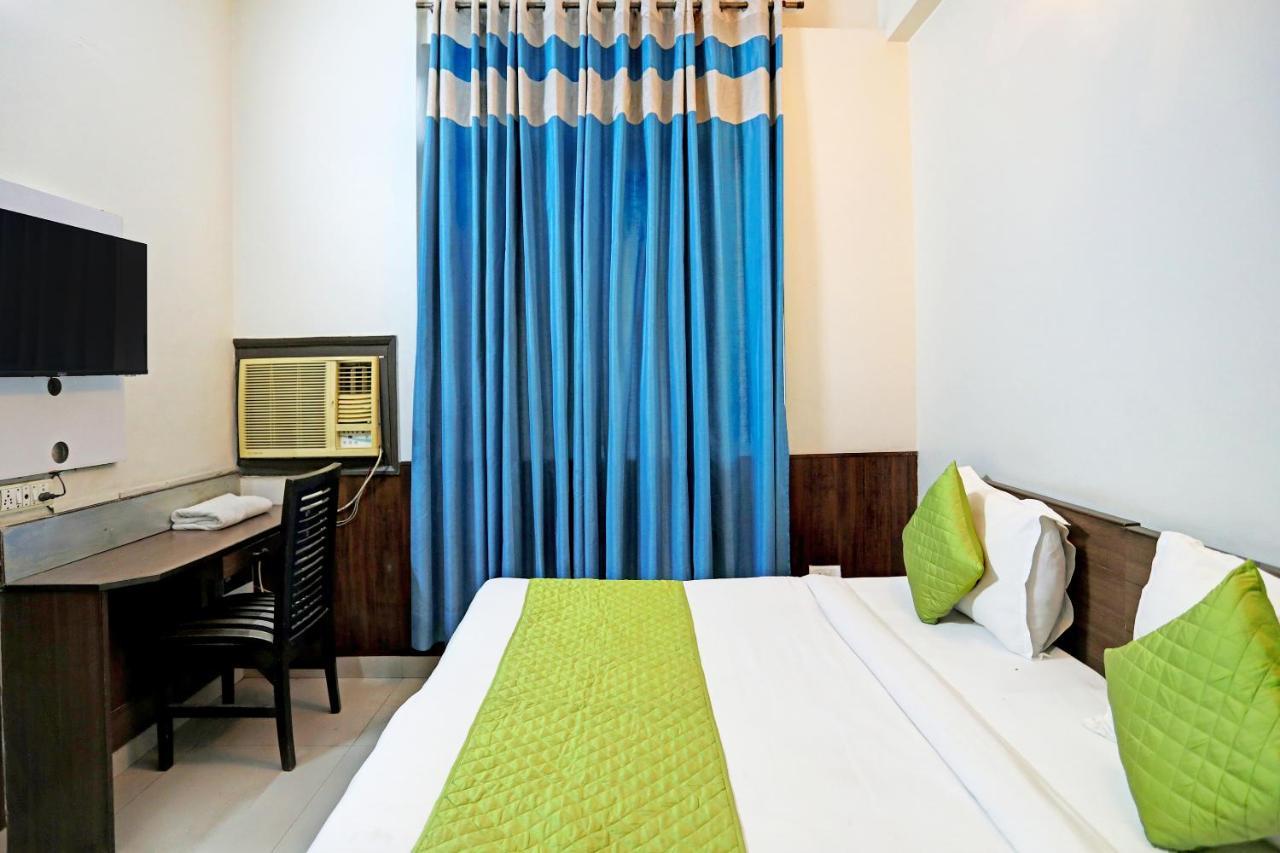 Hotel Grand Tushar - Ghaziabad Railway Station Esterno foto